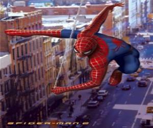 Puzzle Spider Man κινείται σε ένα πολύ γρήγορο και ευκίνητο τρόπ&amp;#9